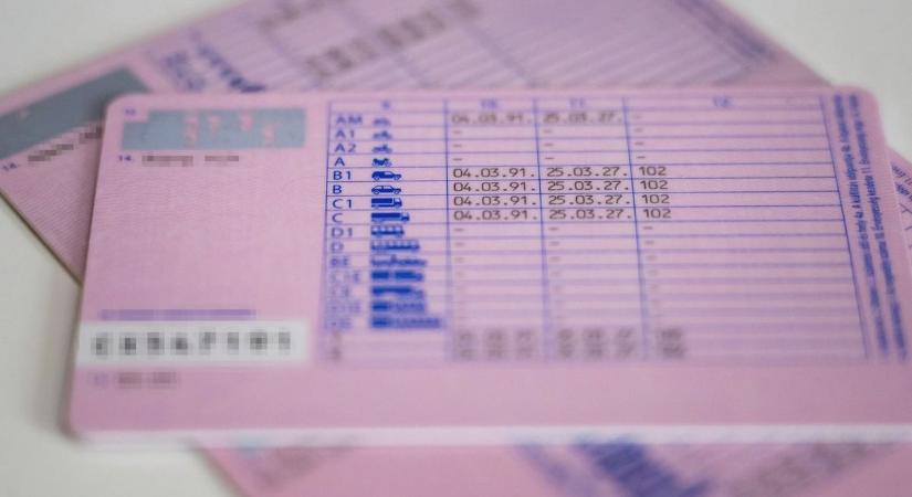 Elfogadták az uniós jogosítványreformot – a legtöbb autóst érinteni fogják a változások