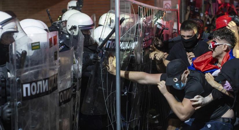 „Ez nem rólunk szól, hanem Szerbia összes szabadságszerető emberéről”