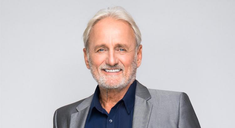 Trokán Péter: „A Jóisten adott egy ütőkártyát, a művészetet”