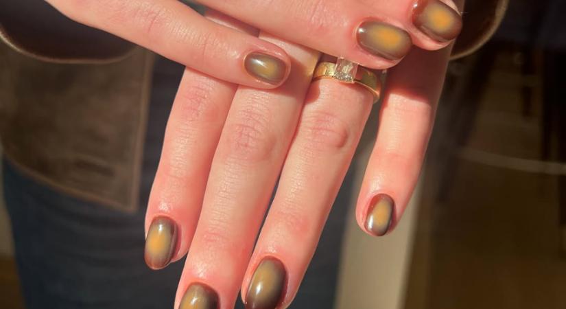 5 nagyszerű manikűr novemberre, ami rövid körmökön is jól mutat