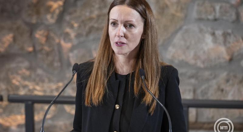 Magyar politikusok próbálták megfejteni: Szüksége van-e a kultúrának a filozófiára?