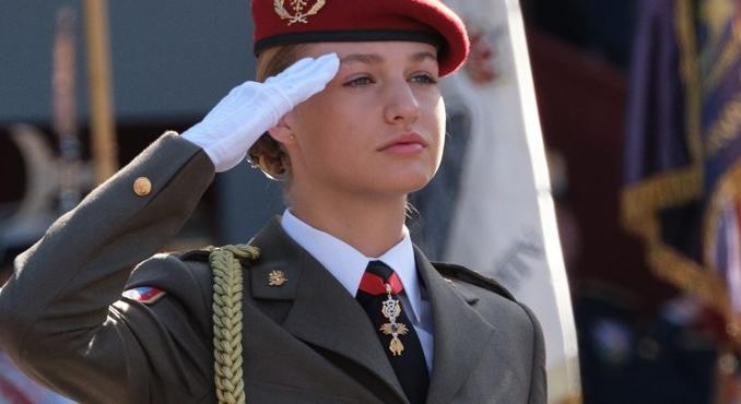 A spanyol hercegnő repülésszimulációt és katonai vezetést tanul – hova ment egyetemre a többi európai trónörökös?