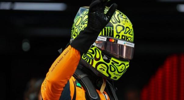 Norris tart a Mercedesektől