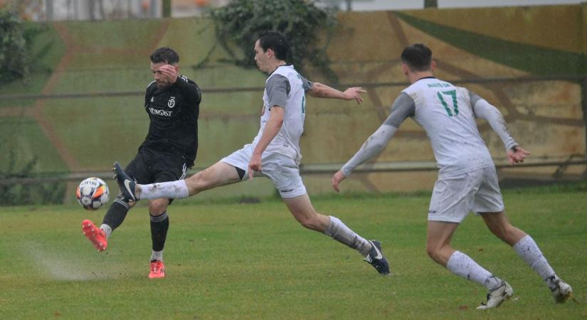 Növelte előnyét a Sándorfalva, tizenegy gólig meg sem állt a Dorozsma