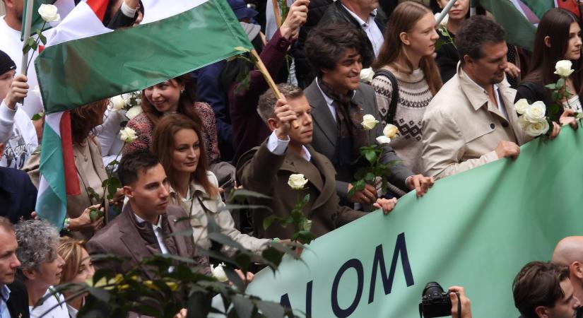 Magyar Péter számon kérte Pintér Sándort a Tisza-szimpatizánsok listázása ügyében