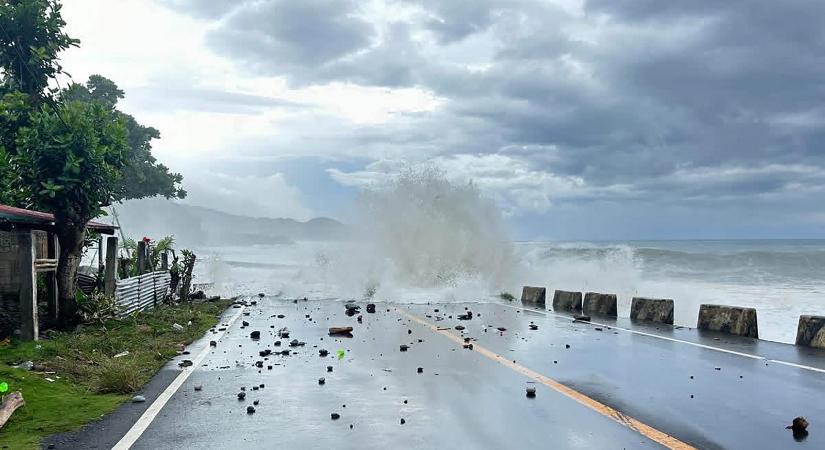 Csaknem egymillió embert evakuáltak a közeledő szupertájfun elől a Fülöp-szigeteken