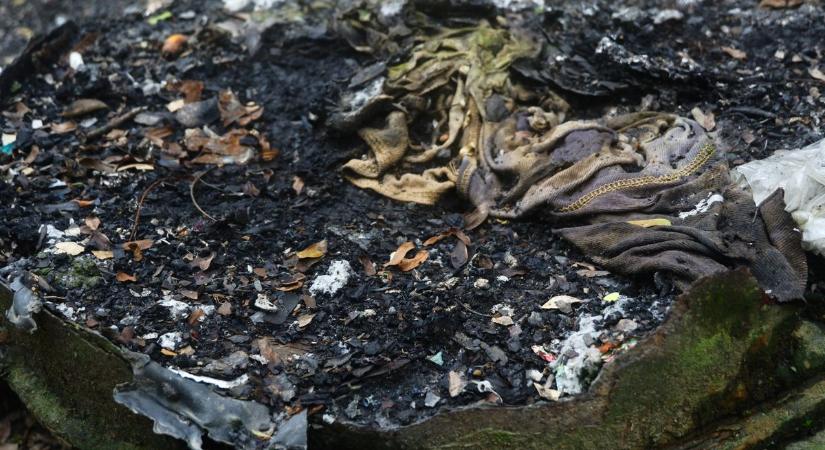 Kigyulladt a dunántúli üzemcsarnok, két város tűzoltóit riasztották a helyszínre