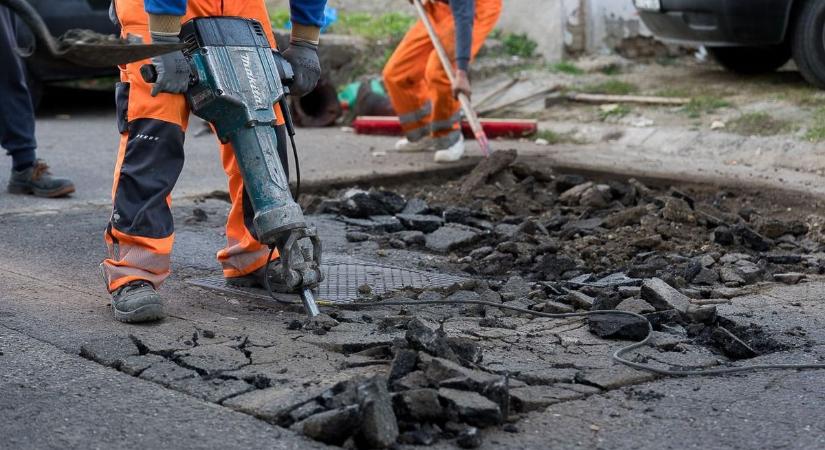 Gőzerővel zajlik Egerben a kátyúzás