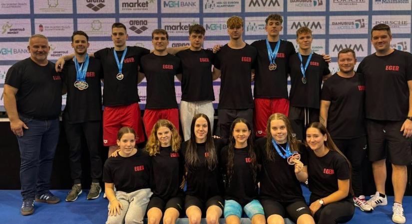 Egri Úszó Klub: zárásként váltóezüst és két egyéni bronz