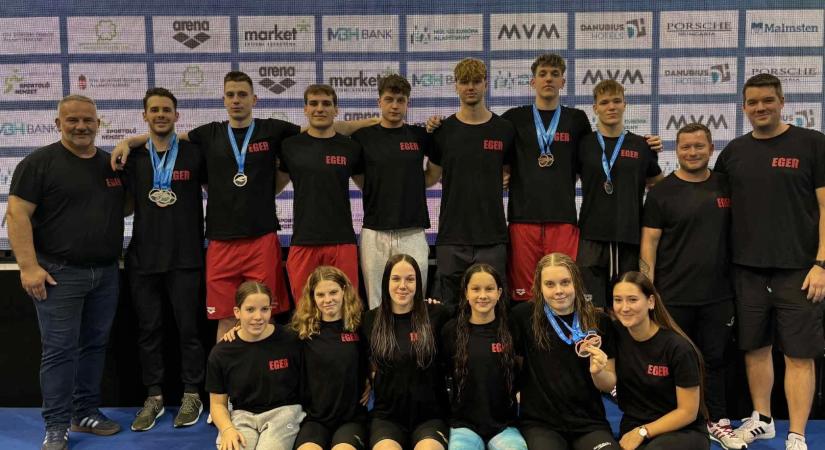 Sikeresen szerepeltek az egri úszók a XXI. Rövidpályás Országos Bajnokságon