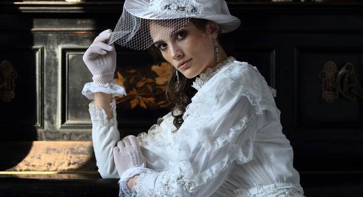 Túlélés, szemérem, álszentség – dédanyáink öltözködése nem csak a hőmérséklethez alkalmazkodott