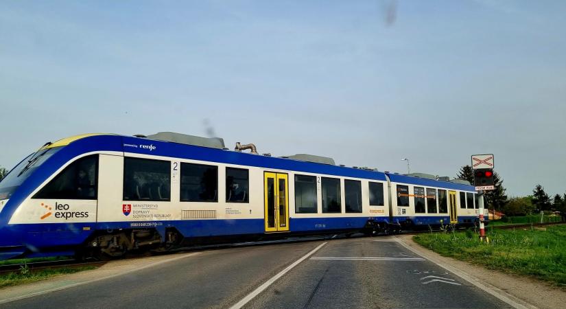 Halálos vonatgázolás Bratislavában – egy 38 éves férfi a helyszínen életét vesztette