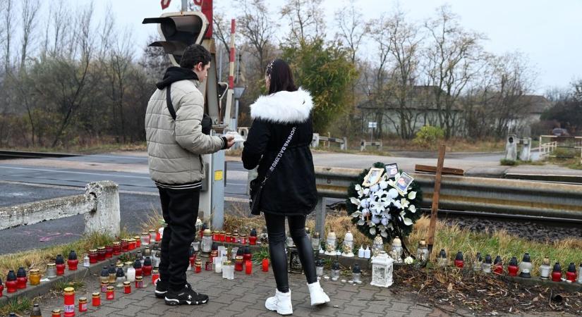Összefogott a falu, együtt búcsúznának a szentmártonkátai tragédiában elhunyt fiataloktól