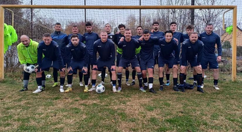 Tartja az előnyét a Pálmonostora, tízet rúgott a Kerekegyháza