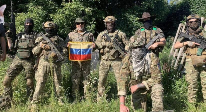 Kolumbiaiak ezrei harcolnak Ukrajnában a súlyos emberhiány miatt. Saját századaik vannak a hadseregben