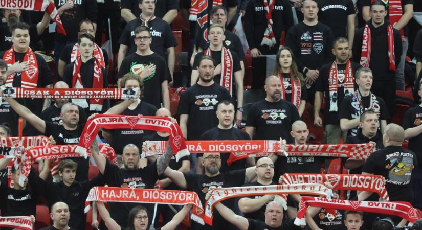 „Több tízezer Diósgyőr-szurkoló hétvégéit teszitek folyamatosan tönkre! – az újabb vereség után a vezetőségnek üzentek a miskolci ultrák