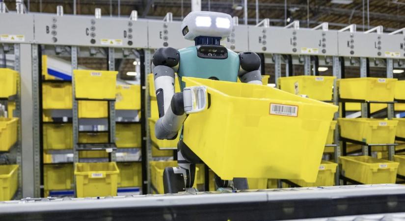 Védi az AI-t az Amazon főnöke: semmi köze az elbocsátásokhoz. Más a cégnél azt mondja: dehogynem