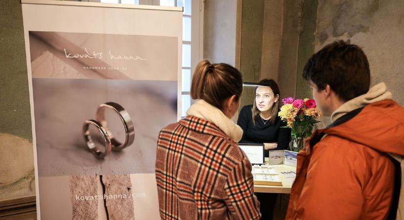 Esküvői kiállítás Győrben, a Zichy-palotában - Mutatjuk az árakat, trendeket! - fotók, videó