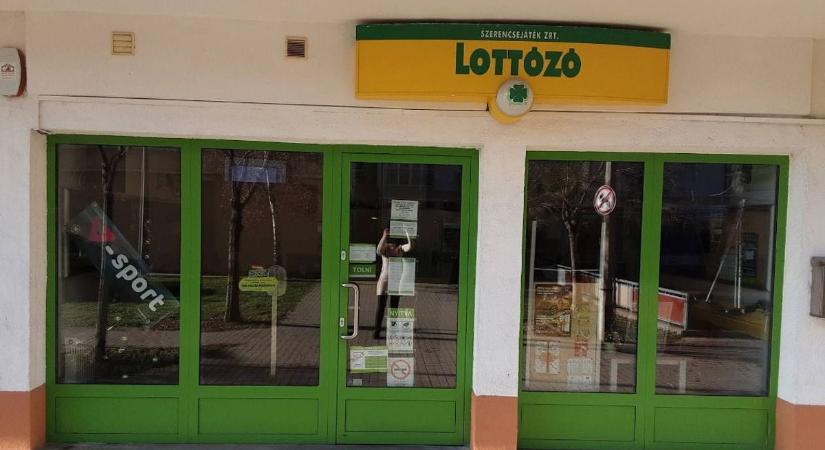 Egy lottózóért száll harcba a Szerencsejáték Zrt.-vel a kaposvári alpolgármester