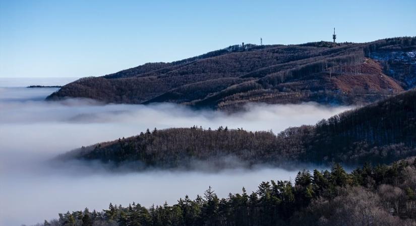 Igazi novemberi idő lesz a jövő héten: köd, felhők, eső és ború
