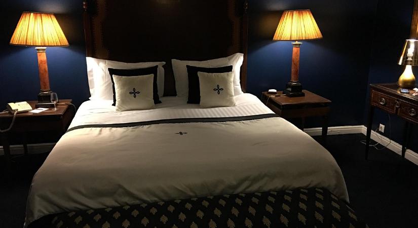 Parazita vadászik a magyarokra, éjszaka támad a veszélyes rovar