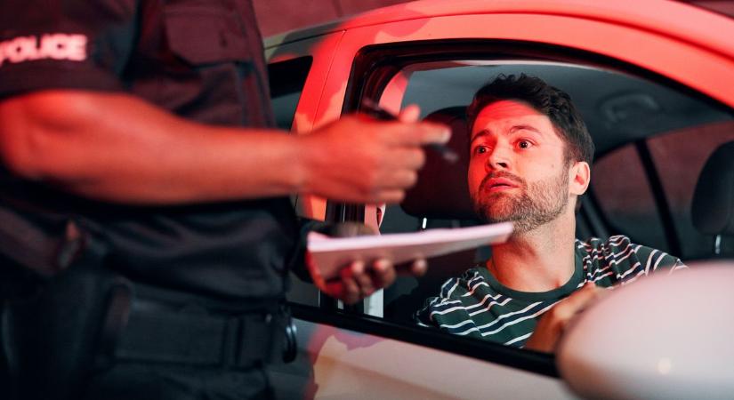 Búcsút mondhatsz a jogosítványodnak, ha ezeket elköveted - ezért jár büntetőpont és ezek a legsúlyosabb szabálysértések