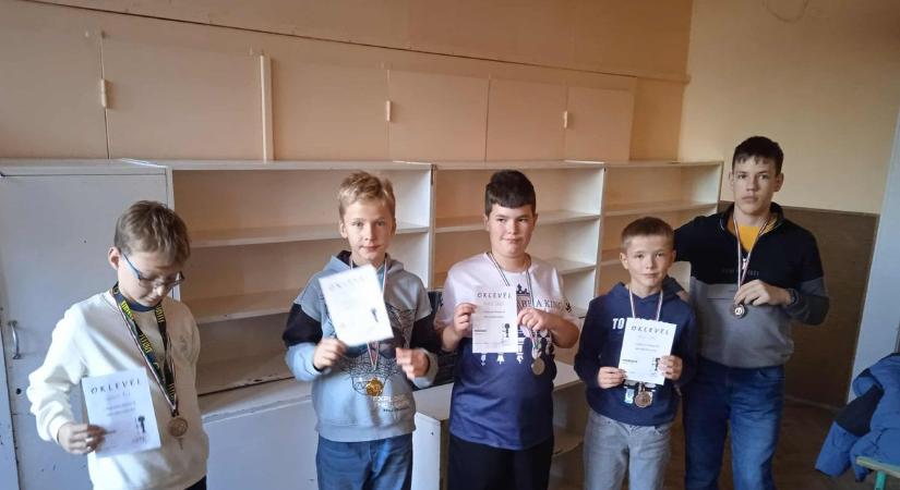 Sakktornán a bizonyítottak a somogyjádi diákok