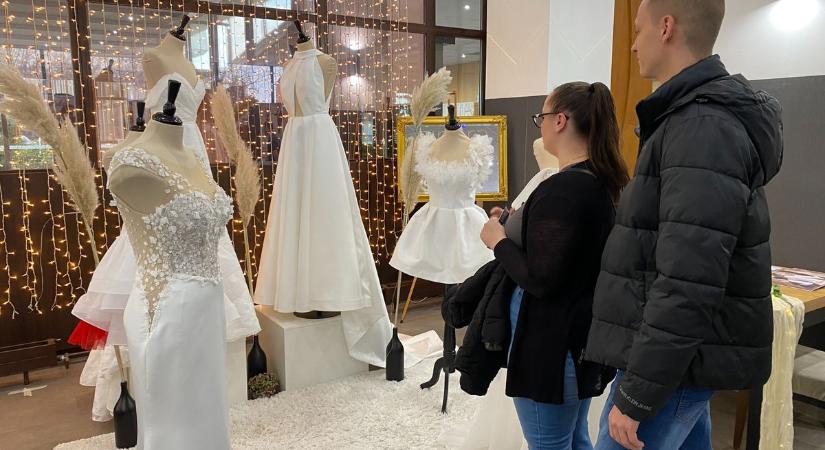 Tizenharmadszor is „igen” a szerelemnek – újra megnyílt a Soproni Esküvő Kiállítás
