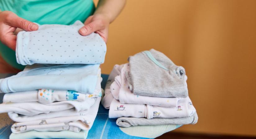 A boldog gyerekhez boldog anya kell, nem a munkától elcsigázott – Vekerdy Tamás rovata