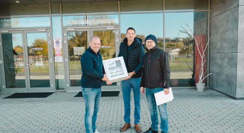 Az egészségügyre költi a fejlesztési forrásokat a balatoni város, sok kórház megirigyelni a laborját