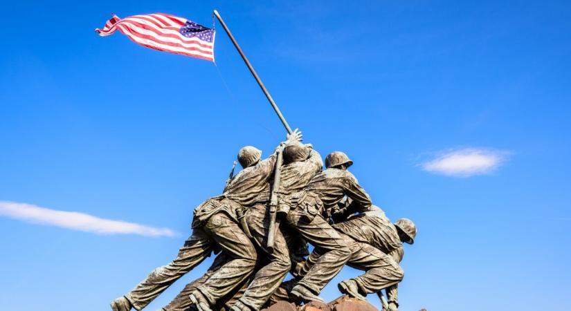 Egy 98 éves második világháborús veterán, aki még mindig dolgozik