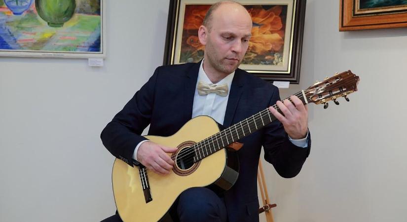 Mesélő húrok – gitárkoncert Nyíregyházán