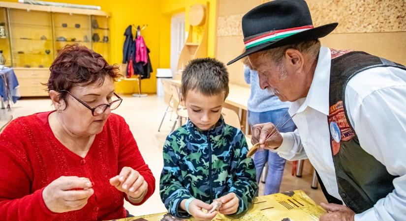 A népművészet még egyszer felvirágzott – családi nap a Herman Ottó Múzeumban - fotók, videó