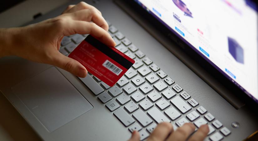 Ne dőljünk be a Black Friday akciók csábító ajánlatainak – tanácsolja a rendőrség