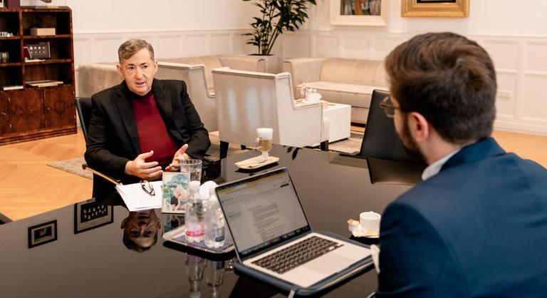 Hétfő reggel az Indexen: exkluzív Mészáros Lőrinc nagyinterjú