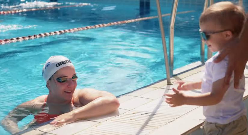 Küzdelem a lehetetlen ellen – dokumentumfilm készült Illés Fanni paralimpiai bajnok úszóról