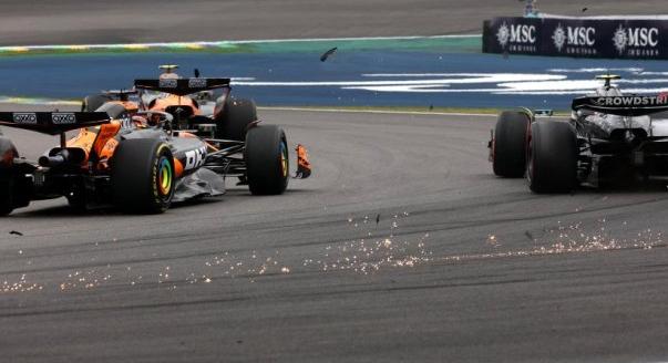 Ezért büntették 10 másodpercre Piastrit