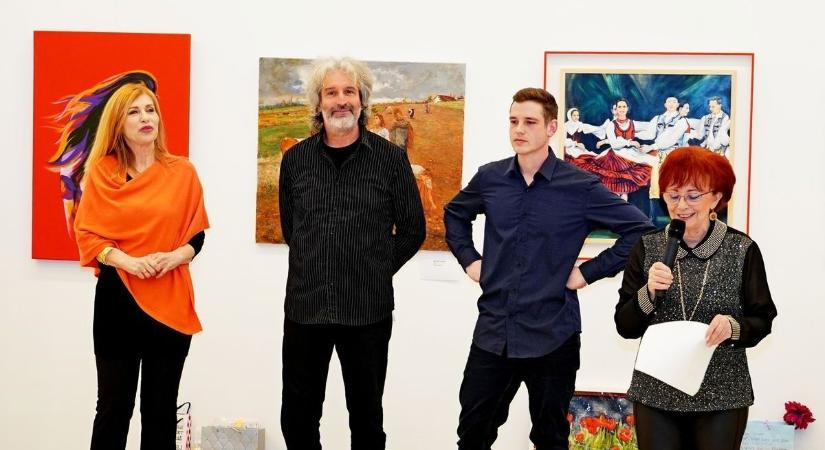 Súlytalan időtlenség – Dr. Zsom Marianna és Prokaj Dávid közös kiállítása nyílt meg az Agria Park Galériájában