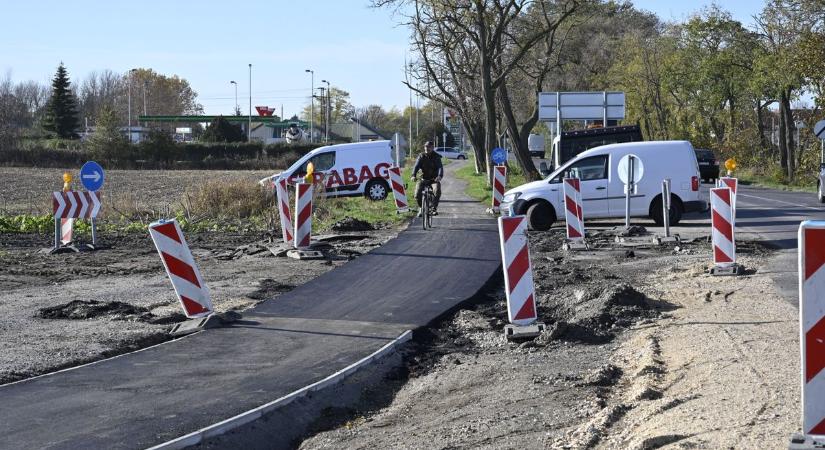 Lassan elkészül ez a mosonmagyaróvári körforgalom – Mutatjuk, hol lesz még csomópont átalakítás - fotók