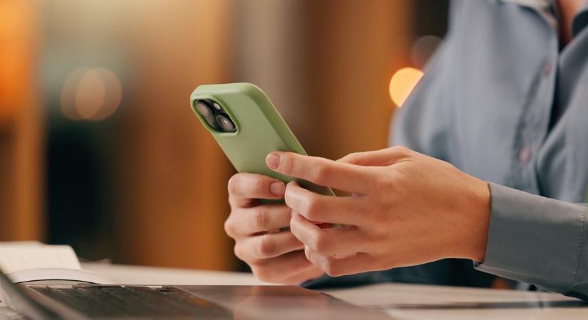 Kínos helyzet a munkahelyen – nyilvánosan kérte számon 41 éves kollégáját egy fiatal nő