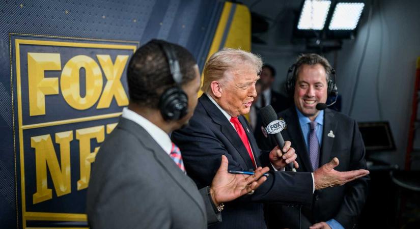 Botrány a BBC-nél, Trump „becstelennek” nevezte a két lemondott vezetőt (VIDEÓ)