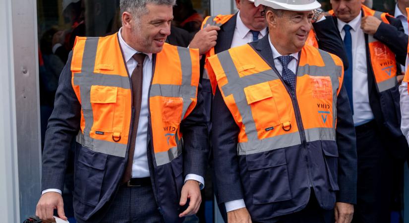 Mészáros a V-Híd-ügyről: Soha nem tűrném el, ha megkeserítenénk az alvállalkozó életét