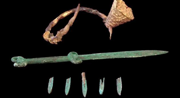 2500 éves szaka temetkezés: aranydíszes harcos sírja került elő