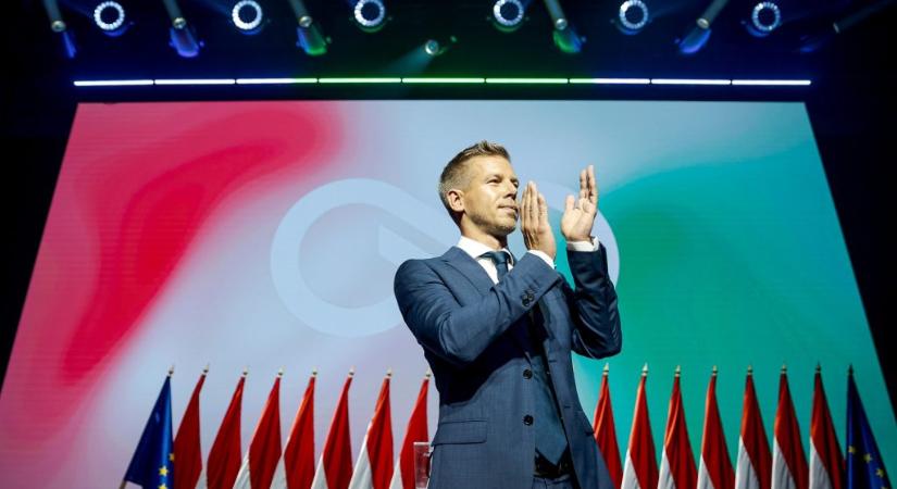 Magyar Péter: Orbán Viktor mentőcsomagért és gigahitelért utazott Washingtonba