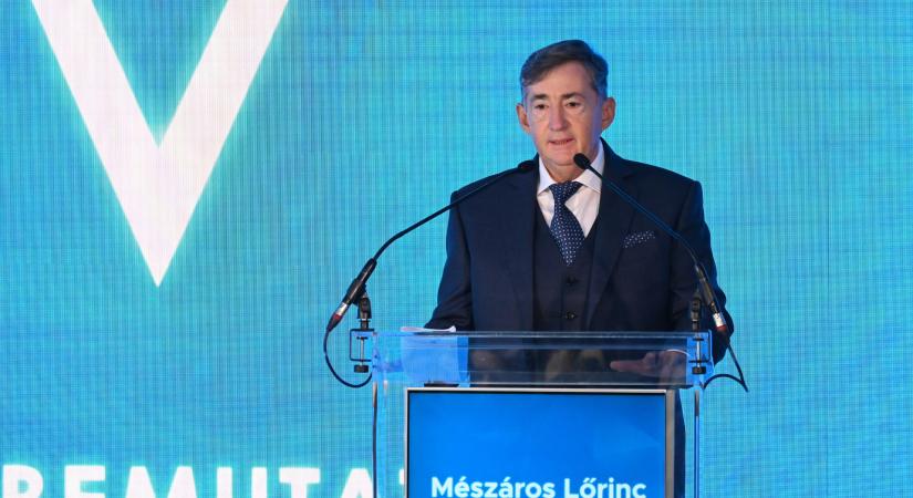 Mészáros Lőrinc: kötelességünk befizetni a különadókat