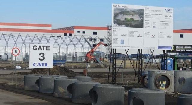 KITEKINTŐ – Magzatkárosító hulladék, könyvtárosok hoppon, egekben a lakásárak, terepszemlén a Bűnvadászok