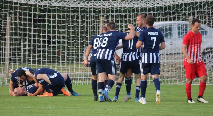 Gólt lőtt, két perc múlva kiállították a németkéri játékost, csapata így is közel állt a bravúrhoz