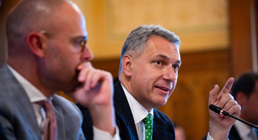 Lázár János: Trump számos kérdésben tanácsot kért Orbántól
