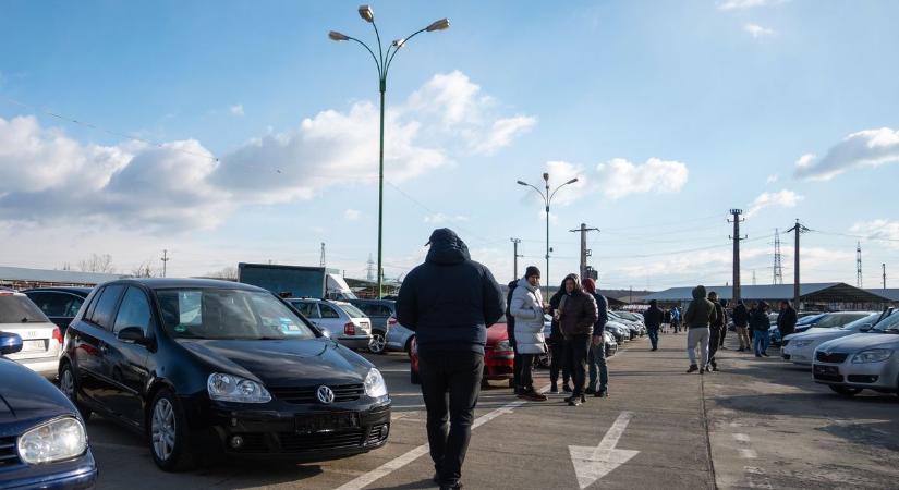 Eltűnnek az olcsó kocsik a piacról? Nem várt fordulat jött el a használtautók életében