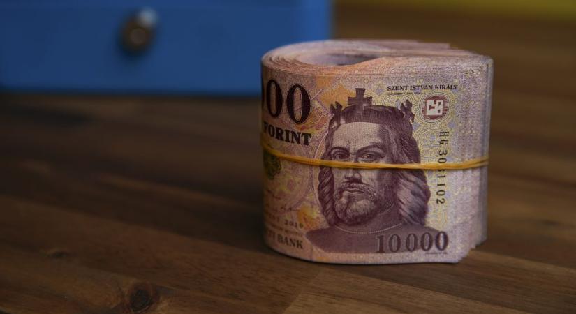 Megint erősödött a forint az euróval szemben